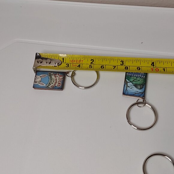 Lot Of 15 Little Faux Book Keychains - Picture 14 of 14